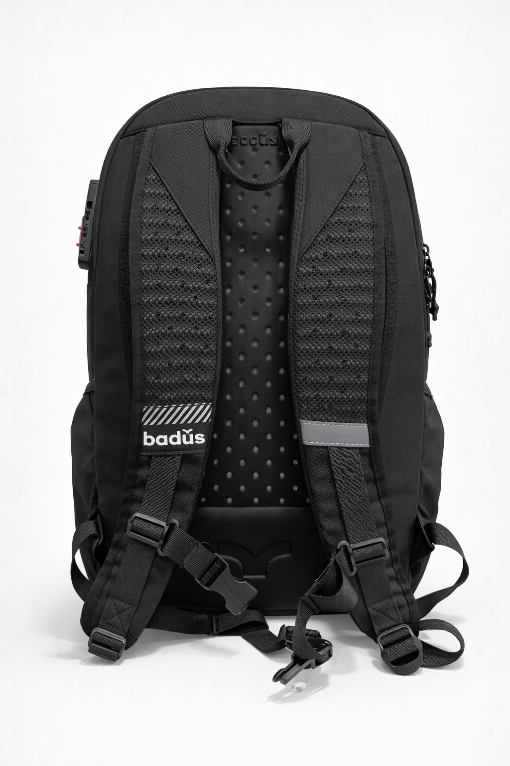 MOCHILA BADUS / PORTA LAPTOP / MODELO BONDI / DE 33 L / COLOR NEGRO