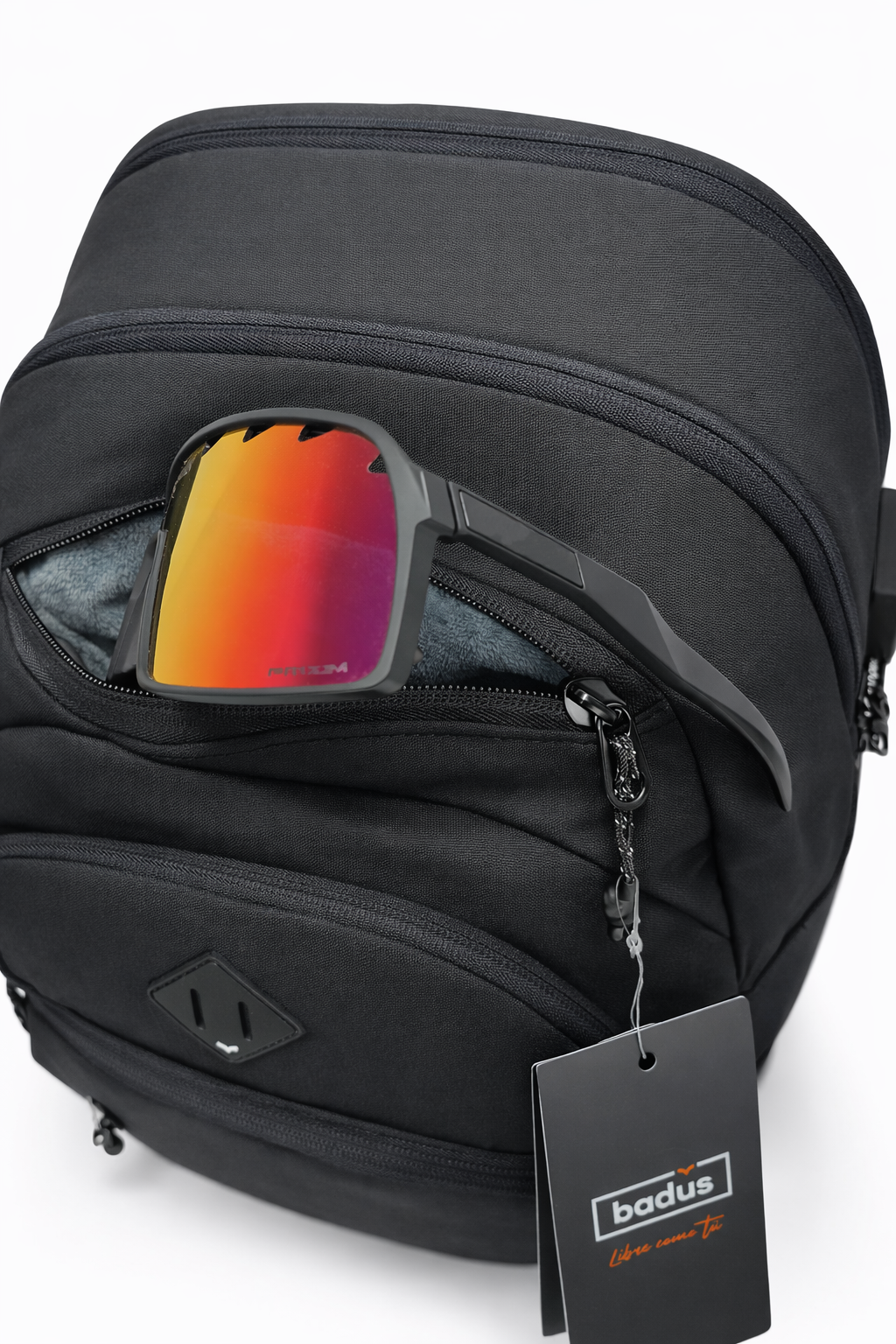 MOCHILA BADUS / PORTA LAPTOP / MODELO BONDI / DE 33 L / COLOR CAMEL CHARCOAL NARANJA
