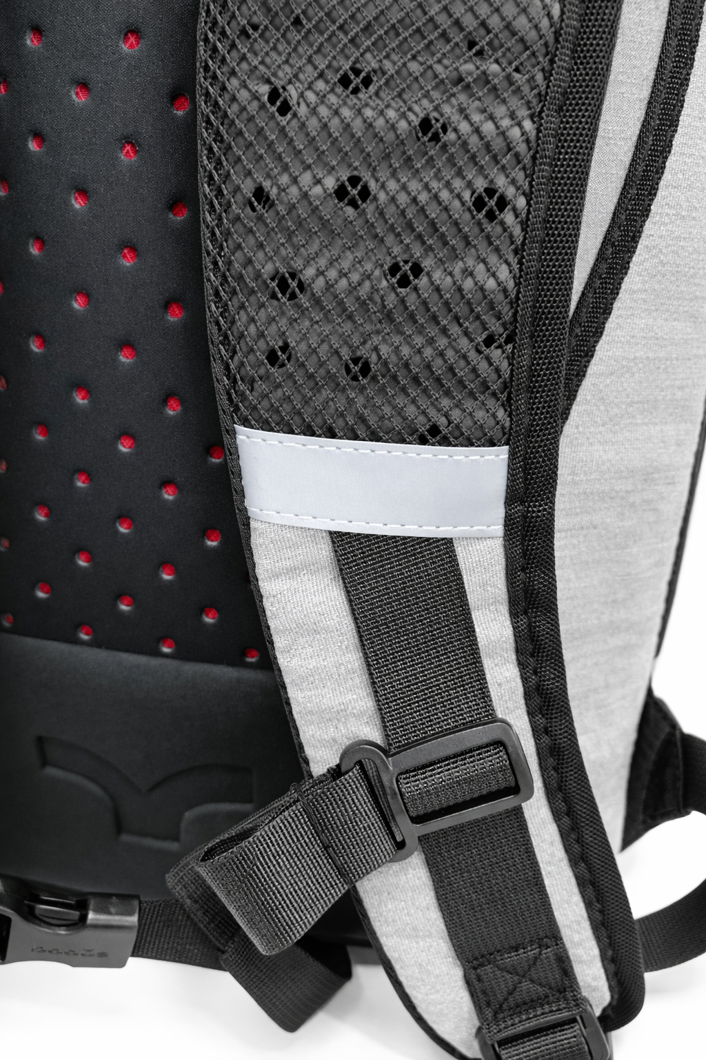 MOCHILA BADUS / PORTA LAPTOP / MODELO TRESTLES / DE 33 L / COLOR GRIS NEGRO