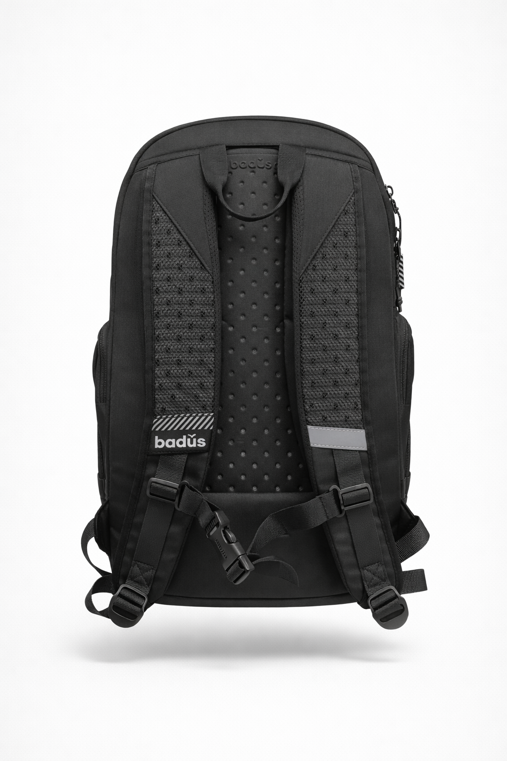 MOCHILA BADUS / PORTA LAPTOP / MODELO TRESTLES / DE 33 L / COLOR NEGRO