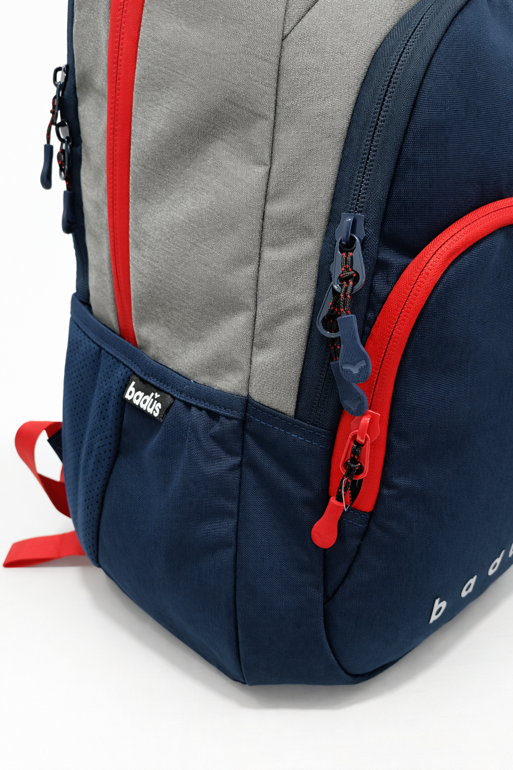 MOCHILA BADUS / PORTA LAPTOP / MODELO VENICE / DE 33 L / COLOR GRIS AZUL ROJO