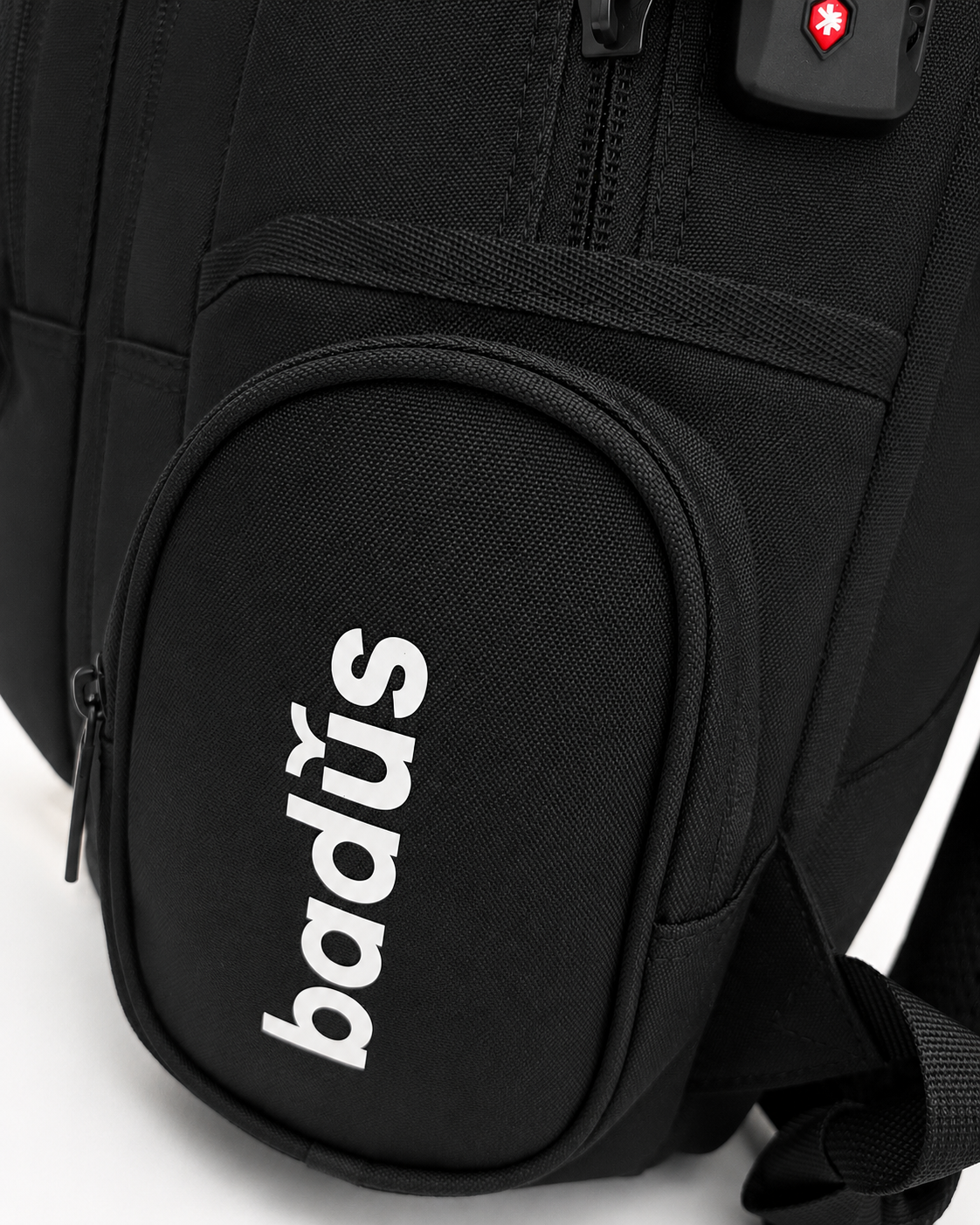 Mochila Escolar Porta Laptop Super Cool 33L – Negro | Badus Perú