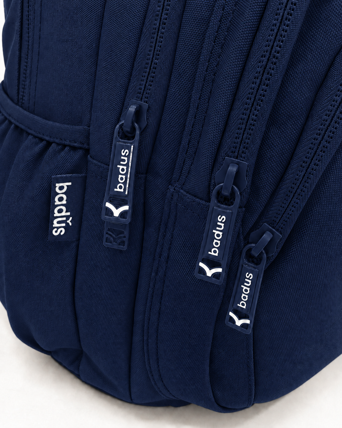 Mochila Escolar Porta Laptop Super Cool 33L – Azul | Badus Perú