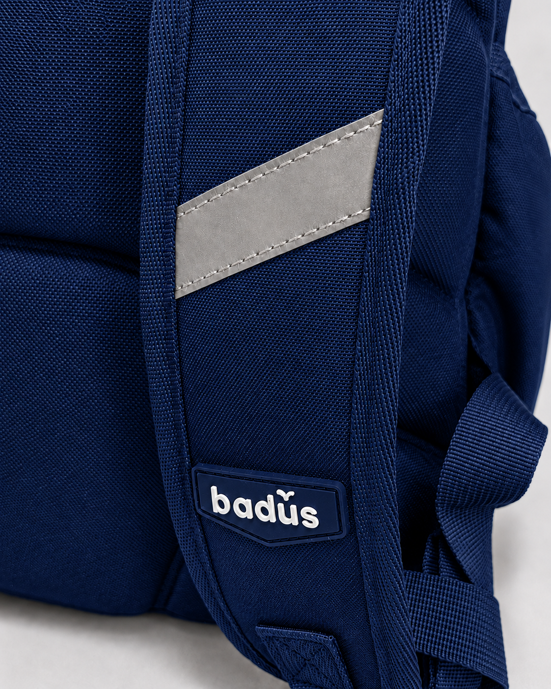 Mochila Escolar Porta Laptop Super Cool 33L – Azul | Badus Perú