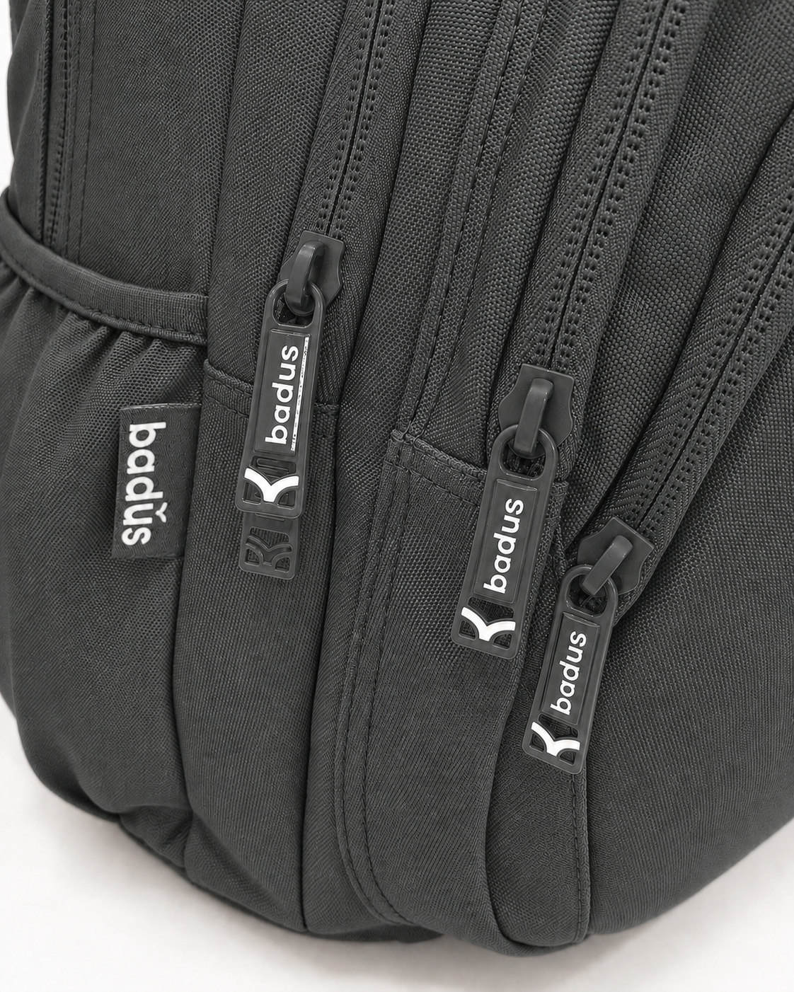 Mochila Escolar Porta Laptop Super Cool 33L – Plomo | Badus Perú