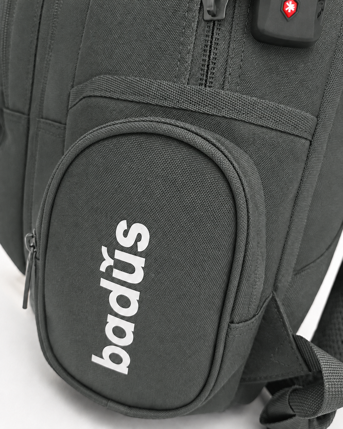 Mochila Escolar Porta Laptop Super Cool 33L – Plomo | Badus Perú